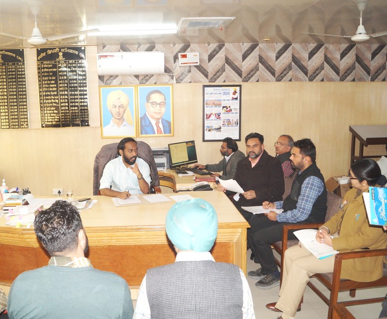 ਫੂਡ ਵਿਕਰੇਤਾ ਰਜਿਸਟ੍ਰੇਸ਼ਨ ਅਤੇ ਲਾਇਸੰਸ ਇਕ ਮਹੀਨੇ ਵਿੱਚ ਬਣਵਾਉਣ-ਵਧੀਕ ਡਿਪਟੀ ਕਮਿਸ਼ਨਰ