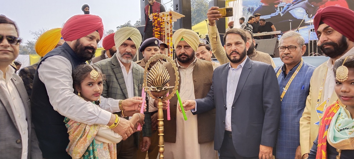 ਫਿਰੋਜ਼ਪੁਰ ਵਿਖੇ ਰਾਜ ਪੱਧਰੀ ਬਸੰਤ ਮੇਲੇ ਦਾ ਹੋਇਆ ਸ਼ਾਨਦਾਰ ਆਗਾਜ਼