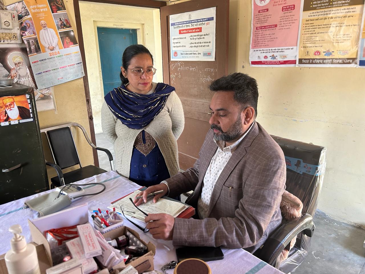 ਸਿਵਲ ਸਰਜਨ ਵੱਲੋਂ ਜ਼ਿਲ੍ਹੇ ਦੀਆਂ ਵੱਖ ਵੱਖ ਸਿਹਤ  ਸੰਸਥਾਵਾਂ ਦਾ ਅਚਨਚੇਤ ਦੌਰਾ