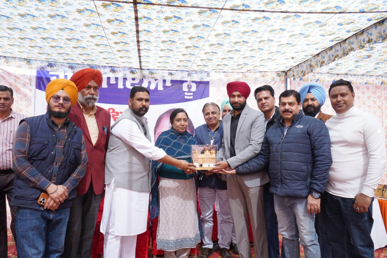 ਅੱਖਾਂ ਦੇ ਕੈਂਪ ਦਾ ਉਦਘਾਟਨ ਕਰਨ ਪਹੁੰਚੇ ਕੈਬਨਟ ਮੰਤਰੀ ਡਾ ਬਲਜੀਤ ਕੌਰ ਮੁੜ ਆਪਣੀ ਡਾਕਟਰੀ ਭੂਮਿਕਾ ਵਿੱਚ ਆਏ