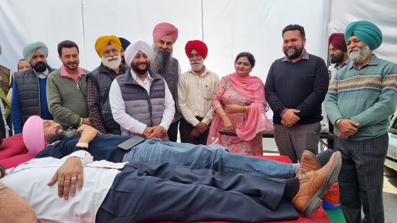 ਪੁੱਡਾ -ਗਮਾਡਾ ਸਮੂਹ ਸਟਾਫ ਵੱਲੋਂ 11ਵਾਂ ਵਿਸ਼ਾਲ ਖੂਨਦਾਨ ਕੈਂਪ ਆਯੋਜਿਤ