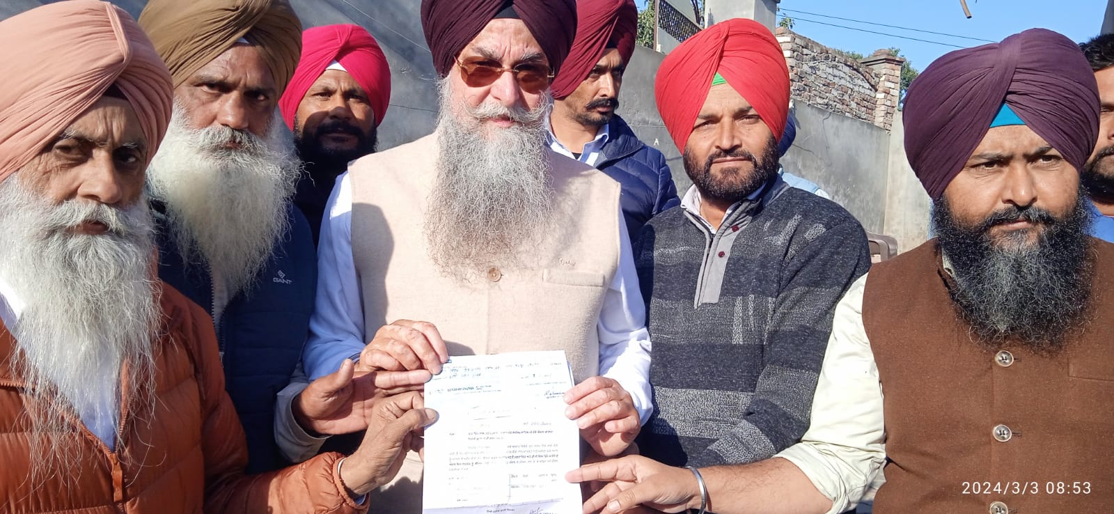 ਸਪੀਕਰ ਸ. ਸੰਧਵਾਂ ਵੱਲੋ ਟਹਿਣਾ ਵੈਲਫੇਅਰ ਕਲੱਬ ਨੂੰ 21 ਹਜਾਰ ਰੁਪਏ ਦਾ ਚੈੱਕ ਭੇਟ ਕੀਤਾ ਗਿਆ