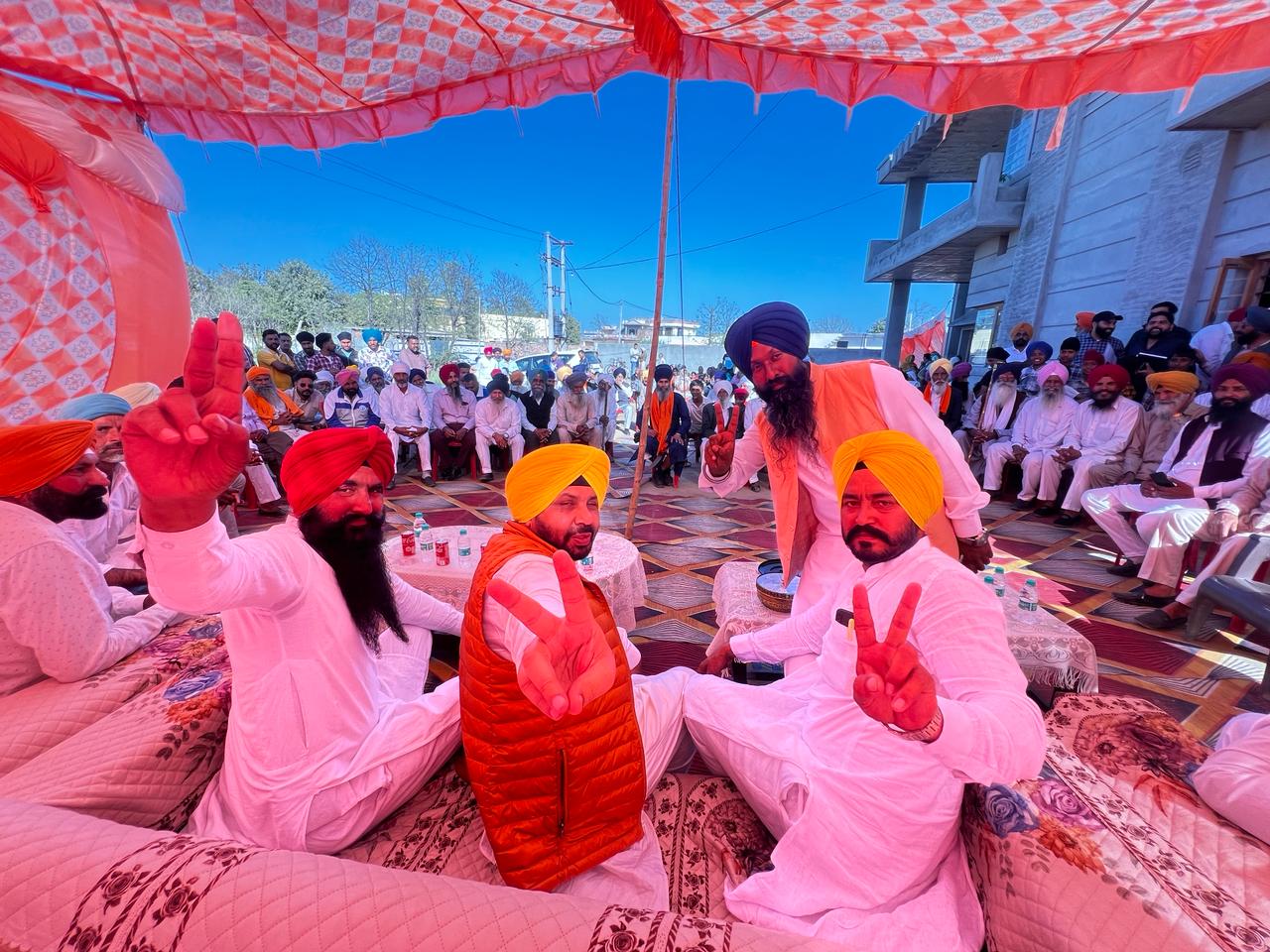 ਈ:ਟੀ:ਓ ਨੇ ਪਿੰਡਾਂ ਦੀ ਦਸ਼ਾ ਸੁਧਾਰਨ ਲਈ 1 ਕਰੋੜ ਰੁਪਏ ਦੇ ਕੰਮਾਂ ਕੀਤੀ ਸ਼ੁਰੂਆਤ
