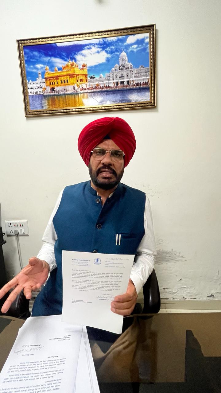 ਅਜਨਾਲਾ ਸ਼ਹਿਰ ਦੀ ਕੋਈ ਗਲੀ ਕੱਚੀ ਨਹੀਂ ਰਹਿਣ ਦਿੱਤੀ ਜਾਵੇਗੀ-ਧਾਲੀਵਾਲ