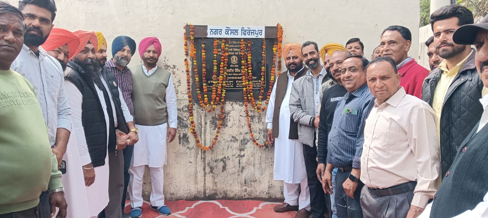 ਵਿਧਾਇਕ ਭੁੱਲਰ ਨੇ ਬਸਤੀ ਟੈਂਕਾਂ ਵਾਲੀ ਵਿਖੇ 5.75 ਲੱਖ ਰੁਪਏ ਦੀ ਲਾਗਤ ਨਾਲ ਪਾਰਕ ਦੇ ਨਵੀਨੀਕਰਨ ਤੇ ਓਪਨ ਜਿੰਮ ਦਾ ਨੀਂਹ ਪੱਥਰ ਰੱਖਿਆ