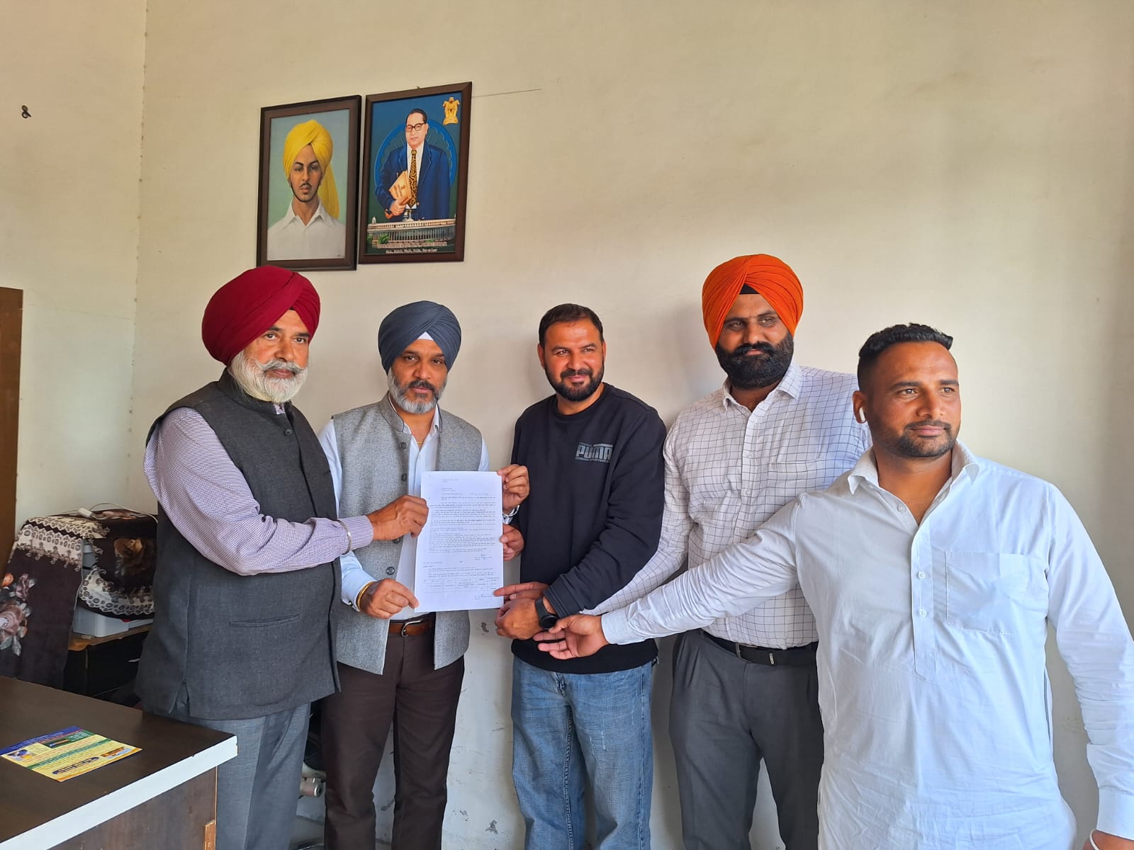 ਚੇਅਰਮੈਨ ਚੰਦ ਸਿੰਘ ਗਿੱਲ ਵੱਲੋਂ ਪਿੰਡ ਬਾਜੀਦਪੁਰ ਦੀਆਂ ਸਟਰੀਟ ਲਾਈਟਾਂ ਲਈ 1 ਲੱਖ ਰੁਪਏ ਦੀ ਰਾਸ਼ੀ ਜਾਰੀ