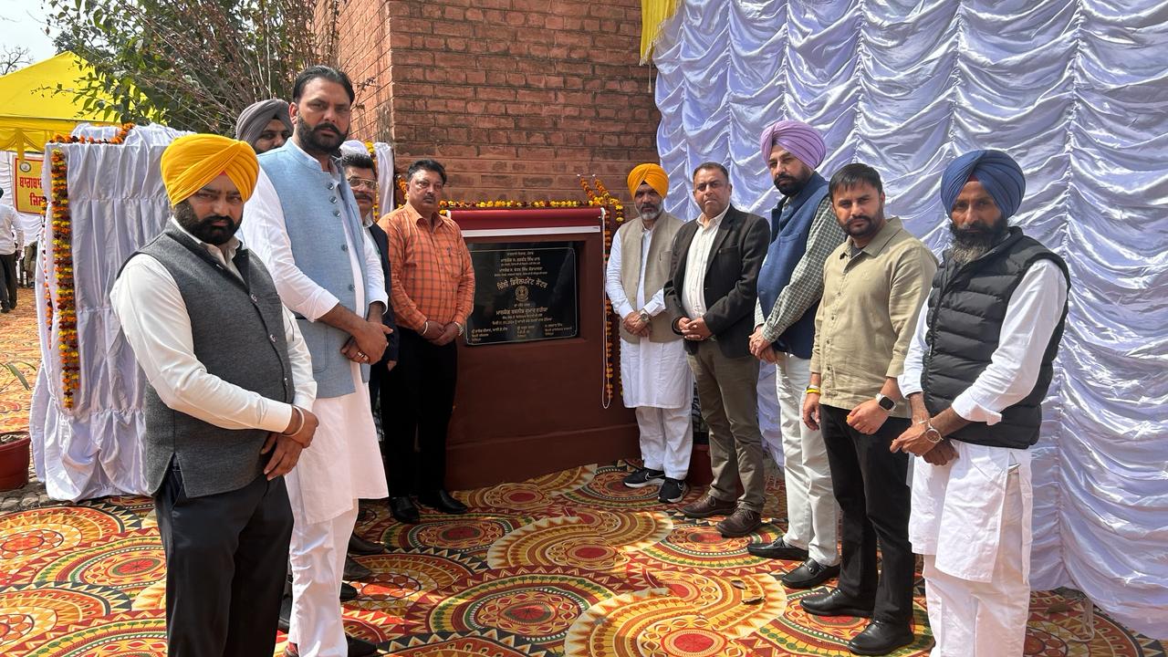 ਸ਼ਹਿਰ ਨੂੰ ਸਾਫ ਸੁਥਰਾ ਰੱਖਣ ਦਾ ਐਮ.ਐਲ.ਏ ਨੇ ਦਿੱਤਾ ਹੋਕਾ