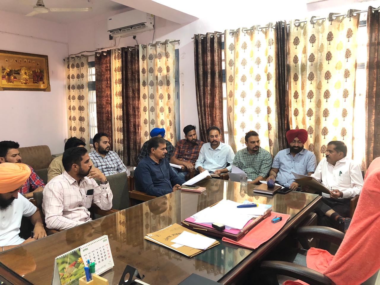 ਨਰਮੇ ਦੀ ਫਸਲ ਨੂੰ ਕਾਮਯਾਬ ਕਰਨ ਅਤੇ ਬਿਜਾਈ ਦੇ ਟੀਚੇ ਨੂੰ ਪੂਰਾ ਕਰਨ ਲਈ ਹਰ ਸੰਭਵ ਯਤਨ ਕੀਤੇ ਜਾਣ-ਧਰਮਪਾਲ