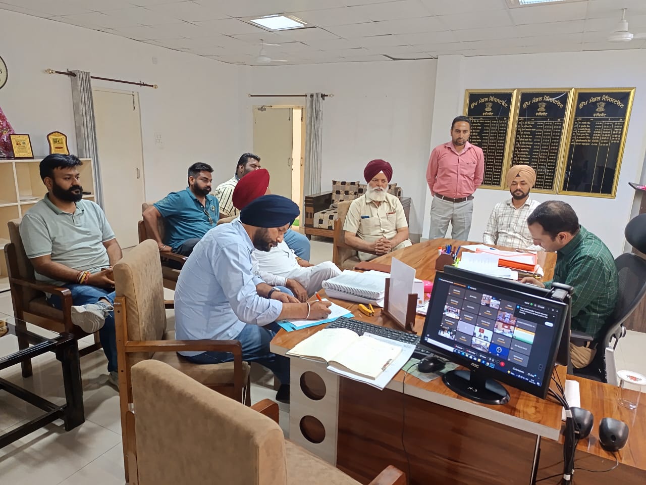 ਇਲੈਕਸ਼ਨ ਕਮਿਸ਼ਨ ਦੀਆਂ ਹਦਾਇਤਾਂ ਦੀ ਇੰਨ-ਬਿੰਨ ਪਾਲਣਾ ਨੂੰ ਯਕੀਨੀ ਬਣਾਈ ਜਾਵੇ