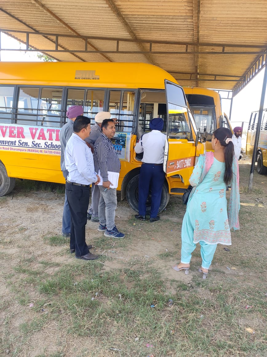 ਸੇਫ ਸਕੂਲ ਵਾਹਨ ਪਾਲਿਸੀ ਦੀ ਉਲੰਘਣਾਂ ਕਰਨ ਵਾਲੀਆਂ 10 ਸਕੂਲੀ ਬੱਸਾਂ ਦੇ ਚਲਾਣ