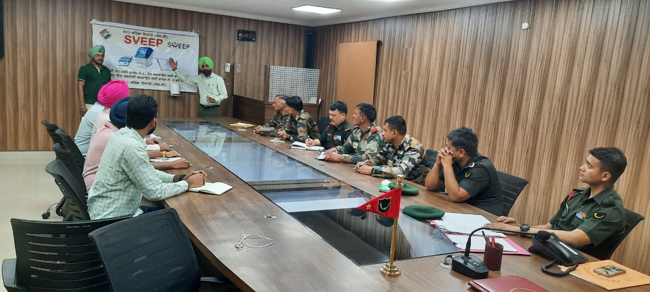 ਘੱਟ ਵੋਟਿੰਗ ਵਾਲੇ ਆਰਮੀ ਖੇਤਰਾਂ ‘ਚ ਜਾਗਰੂਕਤਾ ਕੈਂਪ ਆਯੋਜਿਤ