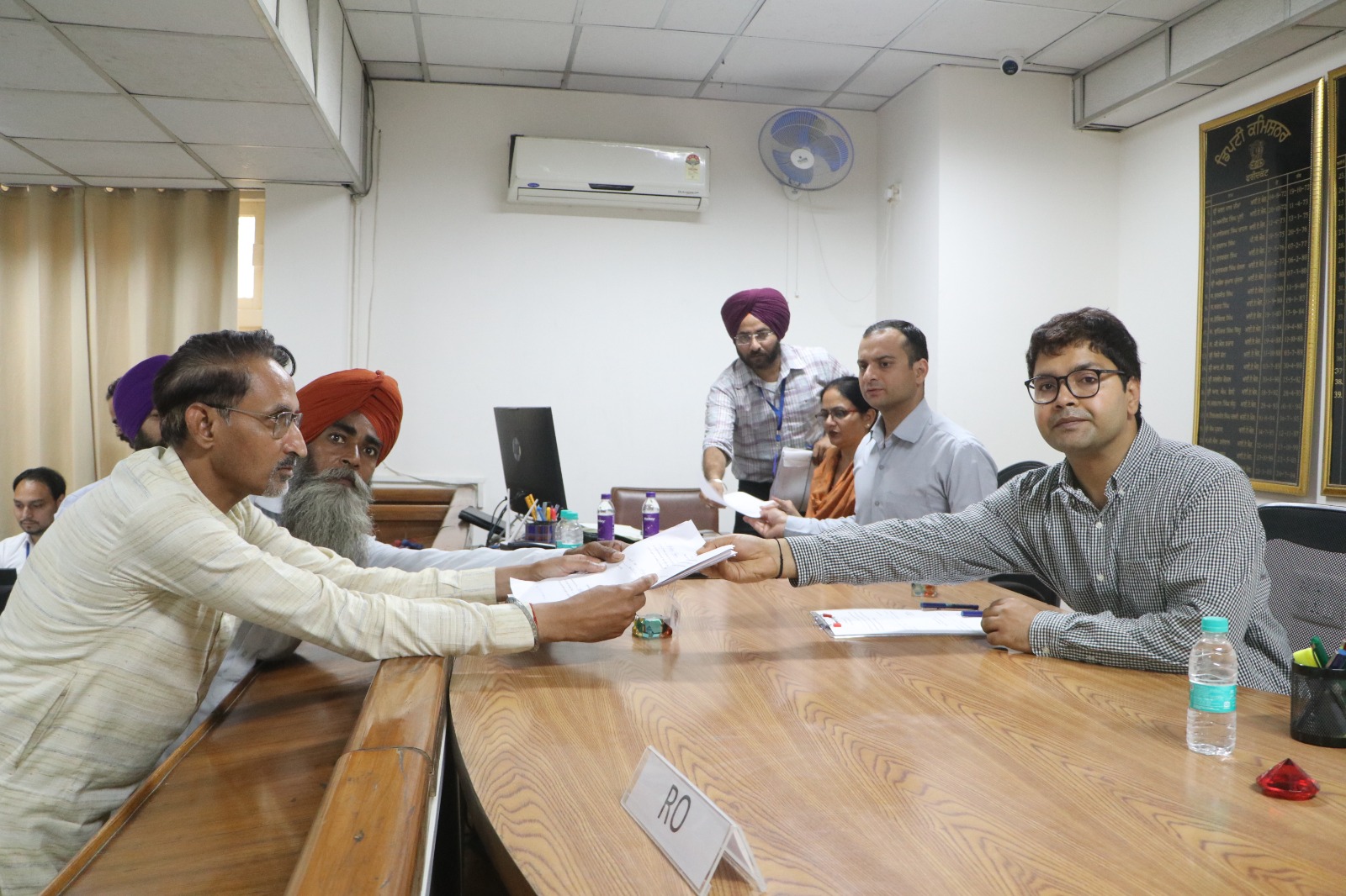 ਅੱਜ ਫ਼ਰੀਦਕੋਟ ਹਲਕੇ ਲਈ ਤਿੰਨ ਨਾਮਜ਼ਦਗੀ ਪੱਤਰ ਹੋਏ ਦਾਖ਼ਲ- ਜ਼ਿਲ੍ਹਾ ਚੋਣ ਅਫ਼ਸਰ