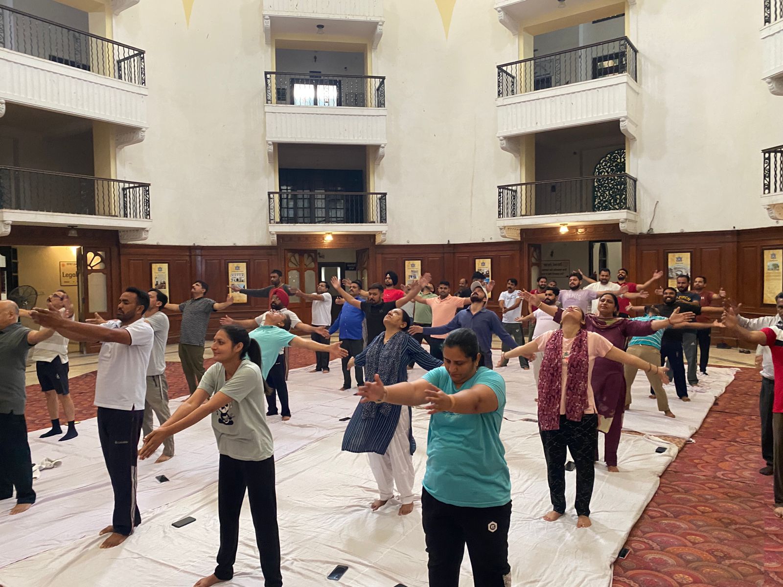ਜ਼ਿਲ੍ਹਾ ਕਚਹਿਰੀਆਂ ਫਰੀਦਕੋਟ ਵਿੱਚ ਵਿਸ਼ਵ ਯੋਗਾ ਦਿਵਸ ਮਨਾਇਆ