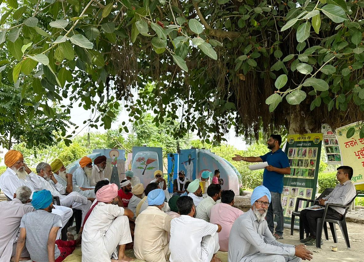 ਕੋਟਫੱਤਾ ਵਿਖੇ ਕੇ.ਵੀ.ਕੇ. ਵੱਲੋਂ ਨਰਮੇ ਵਿੱਚ ਸਰਵਪੱਖੀ ਕੀਟ ਅਤੇ ਰੋਗ ਪ੍ਰਬੰਧਨ’ ਵਿਸ਼ੇ ‘ਤੇ ਜਾਗਰੁਕਤਾ ਕੈਂਪ ਆਯੋਜਿਤ