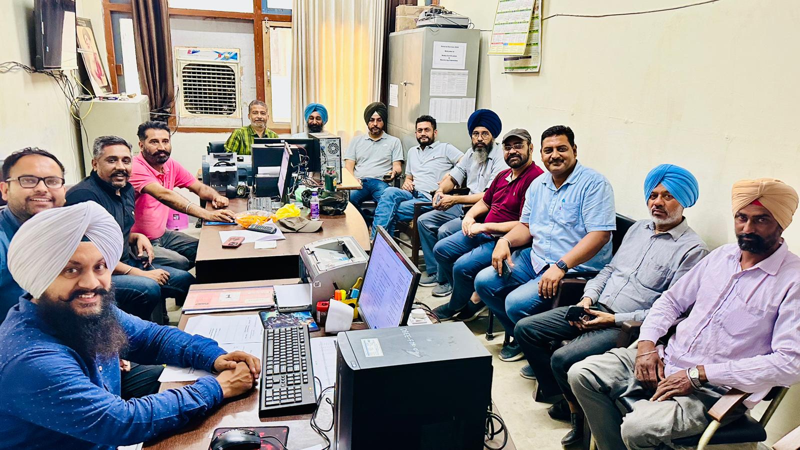 ਐਮ.ਸੀ.ਐਮ.ਸੀ ਸੈਲ ਵੱਲੋਂ ਚੋਣ ਜ਼ਾਬਤਾ ਲੱਗਣ ਤੋਂ ਲੈ ਕੇ ਵੋਟਾਂ ਵਾਲੇ ਦਿਨ ਤੱਕ ਚੈਨਲਾਂ, ਪੇਡ ਨਿਉਜ ਤੇ ਸੋਸ਼ਲ ਮੀਡੀਆ ਤੇ ਰੱਖੀ ਗਈ ਖਾਸ ਨਜ਼ਰ