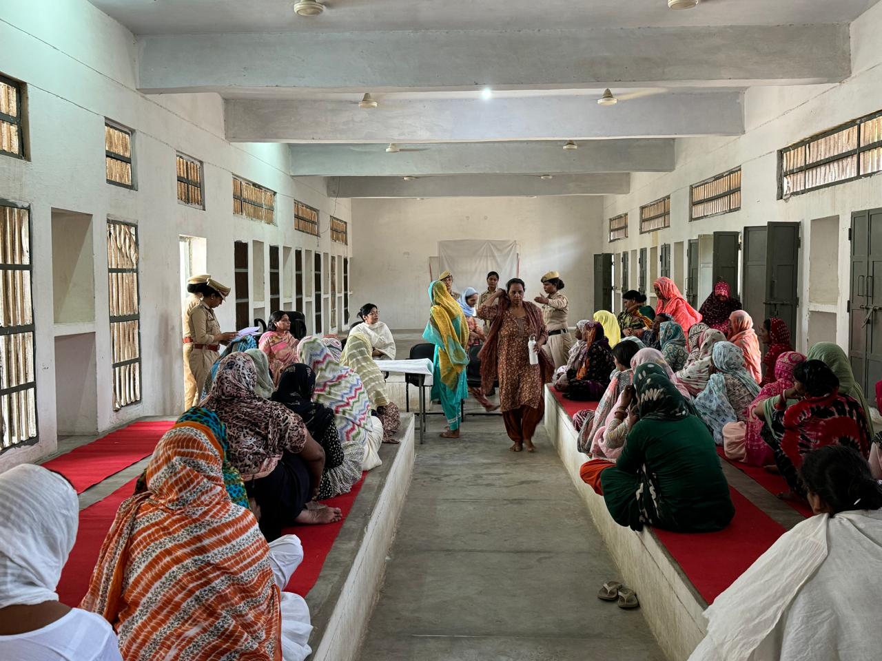 ਵੂਮੈਨ ਜ਼ਿਲ੍ਹਾ ਜੇਲ੍ਹ ਬਠਿੰਡਾ ਵਿਚ ਹਵਾਲਾਤੀ ਅਤੇ ਕੈਦੀ ਔਰਤਾਂ ਦੀਆਂ ਸਮੱਸਿਆਵਾਂ ਸੁਨਣ ਲਈ ਕੀਤਾ ਗਿਆ ਦੌਰਾ— ਸੀ.ਜੀ.ਐੱਮ—ਕਮ—ਸਕੱਤਰ