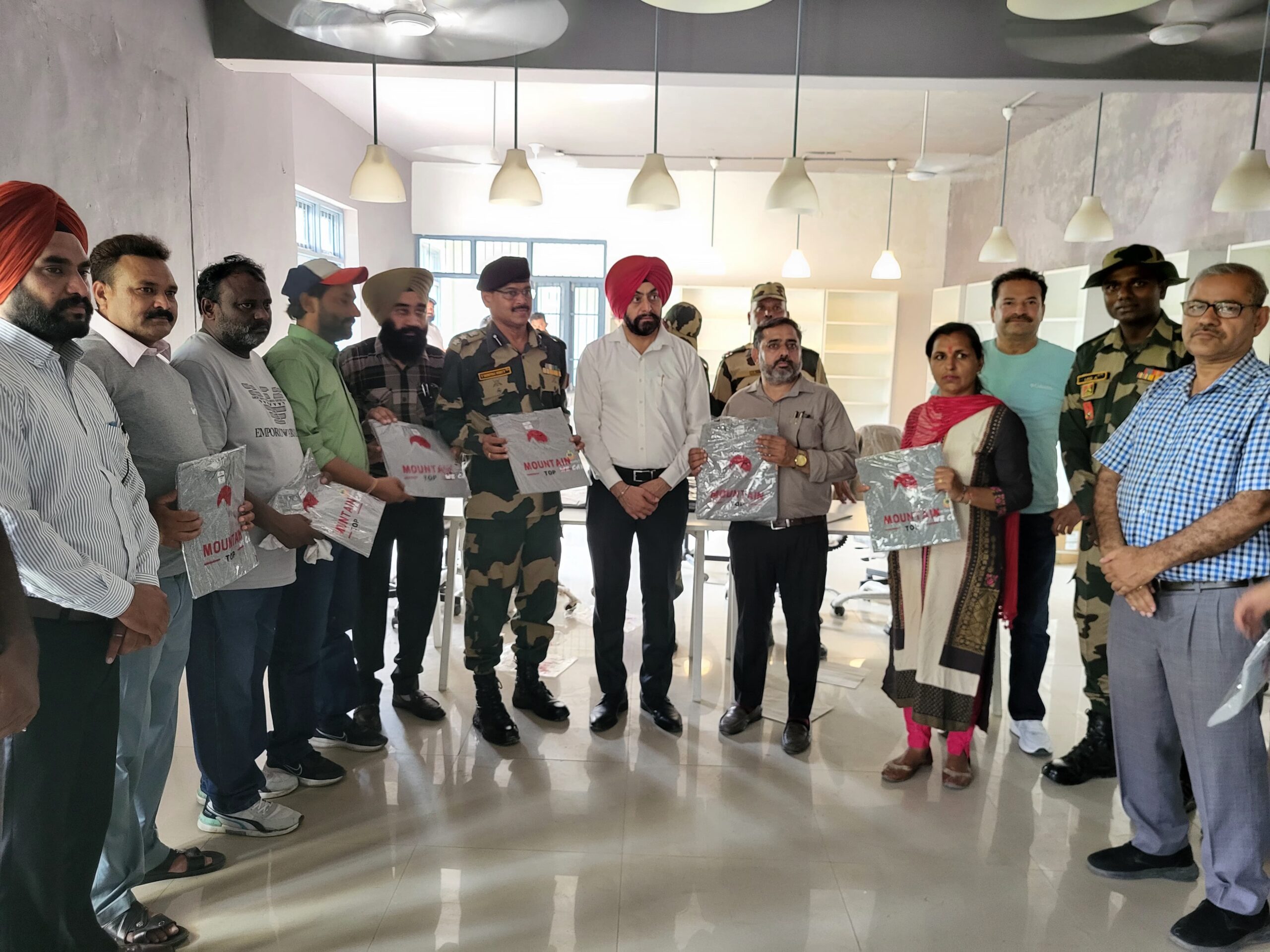 ਬੀ.ਐਸ.ਐਫ. ਵੱਲੋਂ ਸਿਵਿਕ ਐਕਸ਼ਨ ਤਹਿਤ ਨਸ਼ਾ ਵਿਰੋਧੀ ਜਾਗਰੂਕਤਾ ਸਮਾਗਮ ਆਯੋਜਿਤ