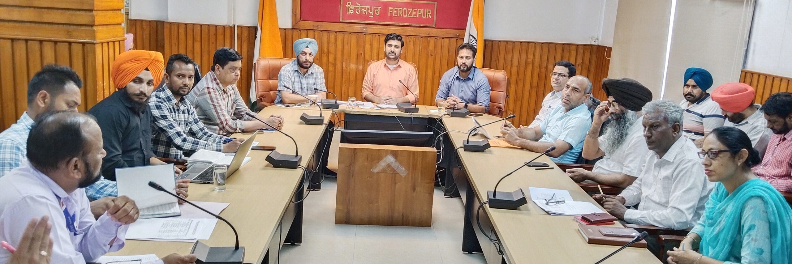 ਜ਼ਿਲ੍ਹਾ ਪੱਧਰੀ ਆਧਾਰ ਨਿਗਰਾਨ ਕਮੇਟੀ ਦੀ ਸਮੀਖਿਆ ਮੀਟਿੰਗ ਕੀਤੀ ਗਈ