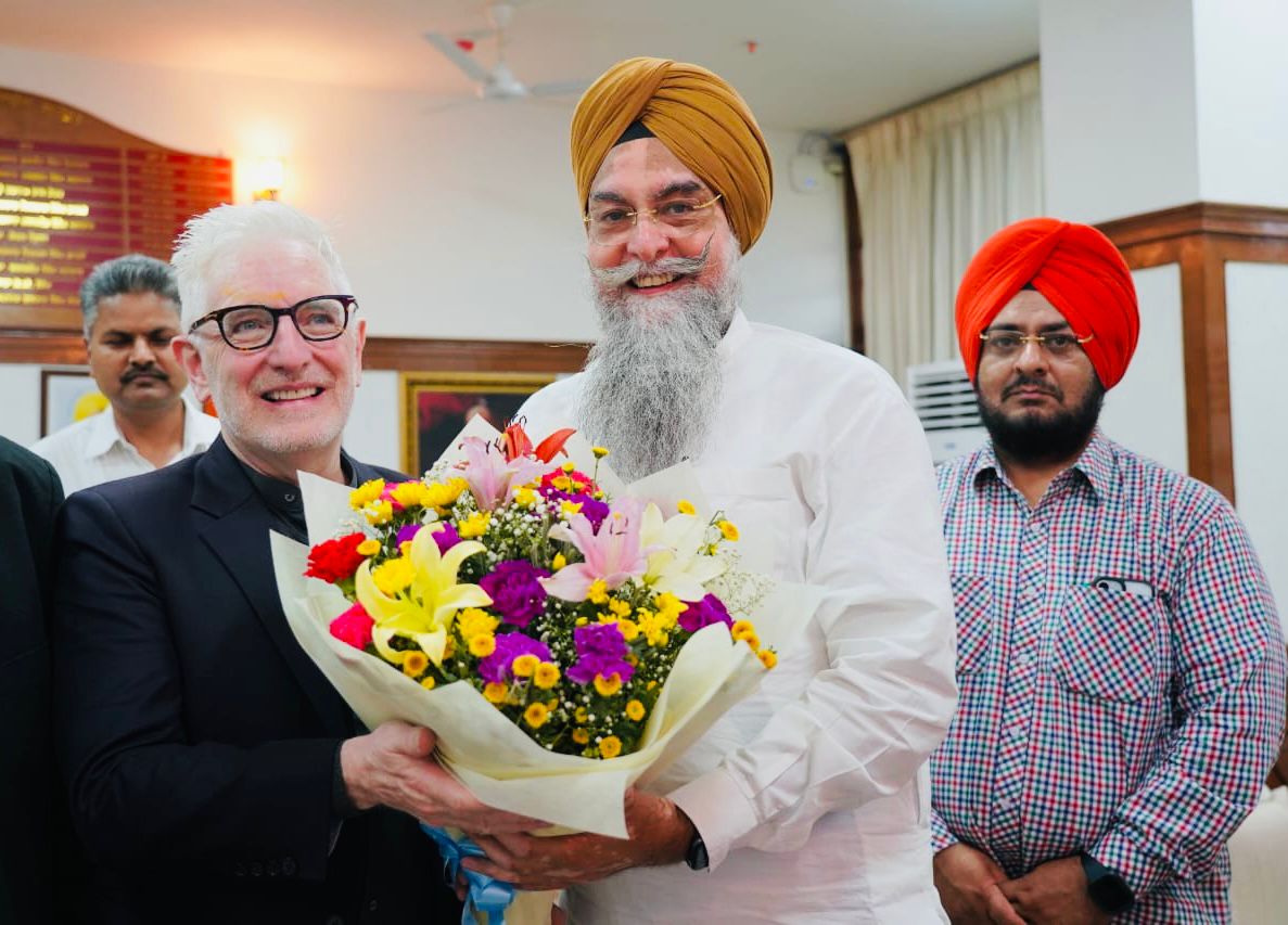 ਆਇਰਲੈਂਡ ਦੇ ਰਾਜਦੂਤ ਨੇ ਪੰਜਾਬ ਵਿਧਾਨ ਸਭਾ ਸਪੀਕਰ ਨਾਲ ਕੀਤੀ ਮੁਲਾਕਾਤ
