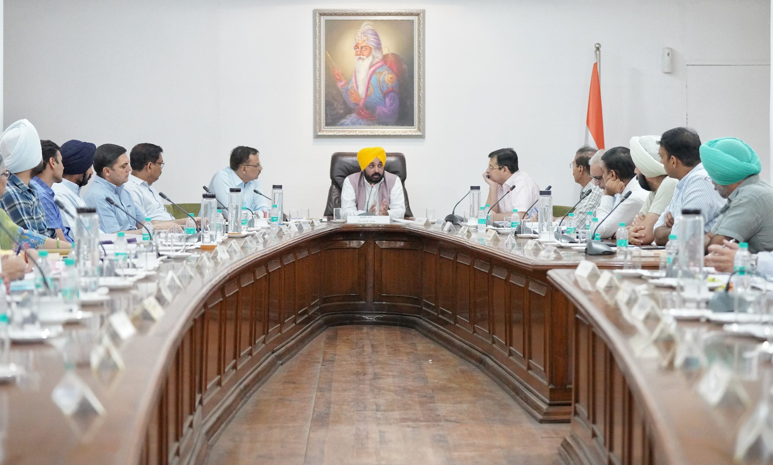 ਸਰਕਾਰੀ ਦਫ਼ਤਰਾਂ ਵਿੱਚ ਜੇਕਰ ਲੋਕ ਖੱਜਲ-ਖੁਆਰ ਹੋਏ ਤਾਂ ਡਿਪਟੀ ਕਮਿਸ਼ਨਰ ਜਵਾਬਦੇਹ ਹੋਣਗੇ-ਮੁੱਖ ਮੰਤਰੀ