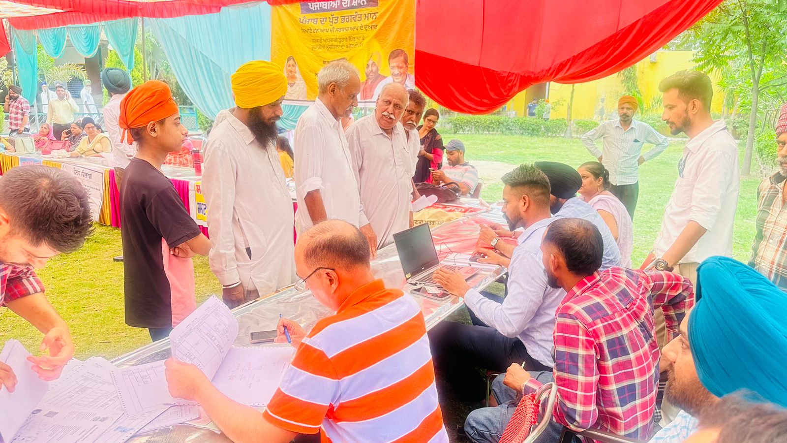 ਆਪ ਦੀ ਸਰਕਾਰ, ਆਪ ਦੇ ਦੁਆਰ” ਮਹਿੰਮ ਤਹਿਤ ਲਗਾਏ ਜਾ ਰਹੇ ਕੈਂਪ ਲੋਕਾਂ ਲਈ ਹੋ ਰਹੇ ਨੇ ਲਾਹੇਵੰਦ ਸਾਬਤ: ਐਸ.ਡੀ.ਐਮ ਗੁਰਮੰਦਰ ਸਿੰਘ