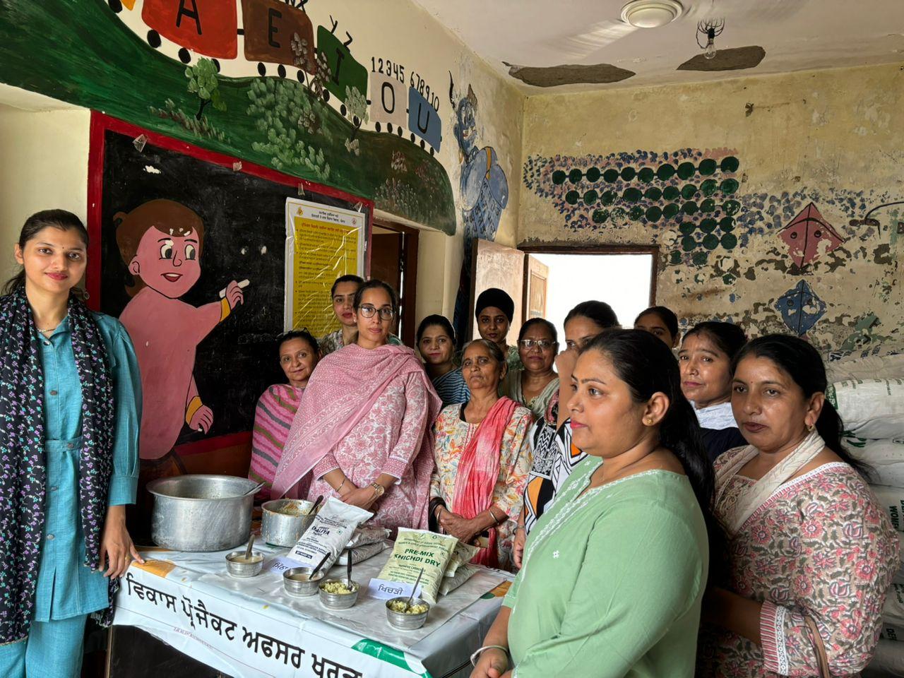 ਸਪਲੀਮੈਂਟਰੀ ਨਿਊਟ੍ਰੀਸ਼ਨ ਪ੍ਰੋਗਰਾਮ ਸਕੀਮ ਅਧੀਨ ਮਾਰਕਫੈਡ ਵੱਲੋਂ   ਗਿਜਾਈ ਵਸਤੂਆਂ ਦੀ ਵੰਡ ਤੋਂ ਪਹਿਲਾਂ ਕੀਤੀ ਕੁਆਲਿਟੀ ਚੈੱਕ