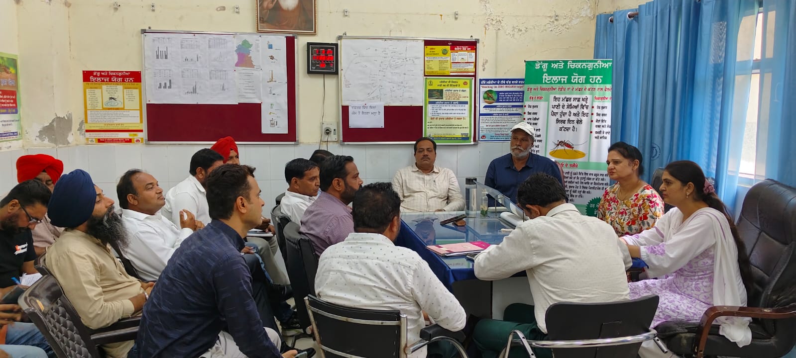 ਬਰਸਾਤੀ ਮੌਸਮ ਨਾਲ ਹੋਣ ਵਾਲੀਆਂ ਬਿਮਾਰੀਆਂ ਦੇ ਮੱਦੇਨਜ਼ਰ ਸਿਹਤ ਵਿਭਾਗ ਫਾਜਿਲਕਾ ਵੱਲੋਂ ਜਿਲ੍ਹੇ ਦੇ ਸਮੂਹ ਮਲਟੀਪਰਪਜ਼ ਸਟਾਫ਼ ਦੀ ਕੀਤੀ ਮੀਟਿੰਗ