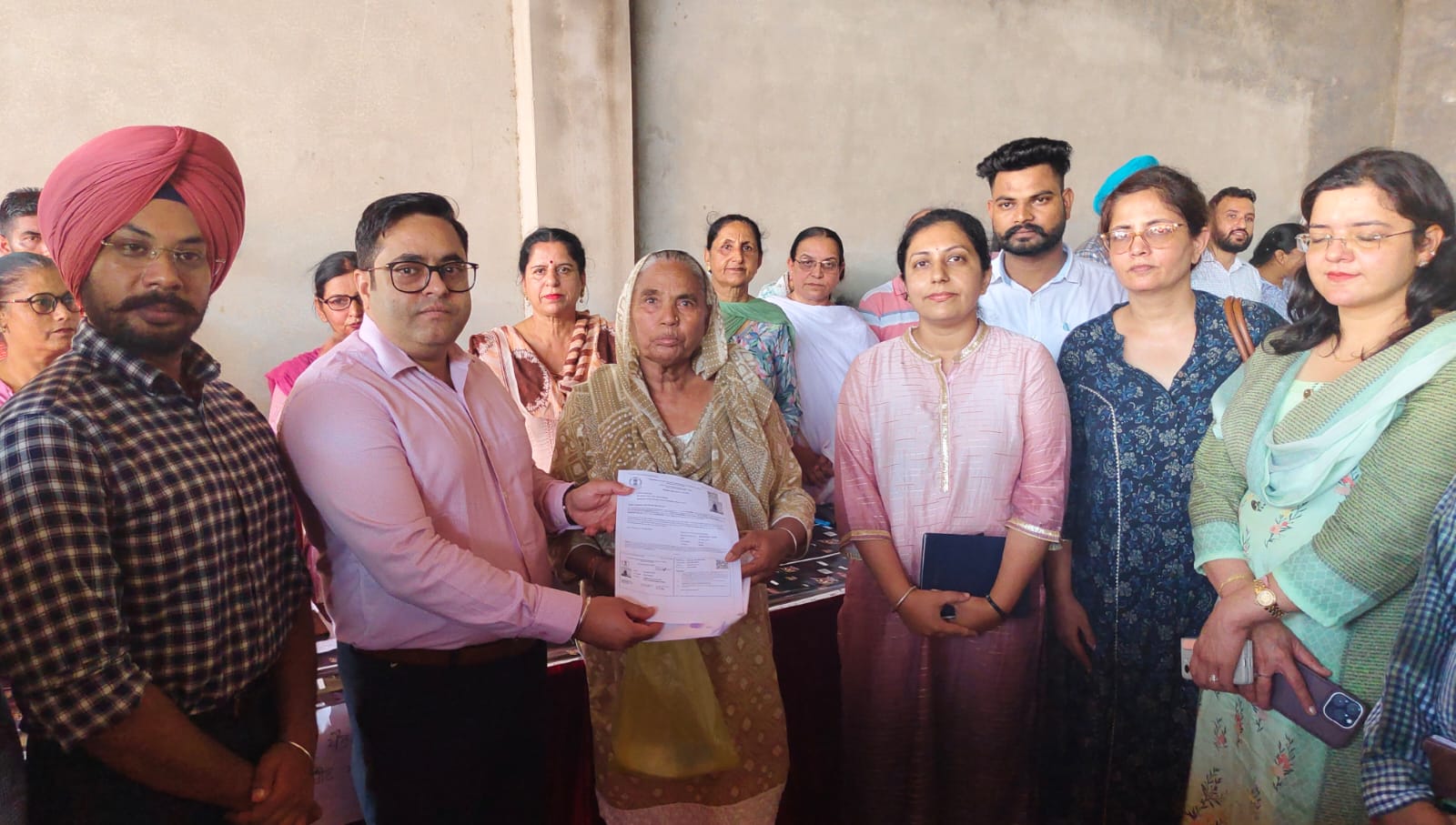 ਜਨ ਸੁਣਵਾਈ ਕੈਂਪਾਂ ਰਾਹੀਂ ਪ੍ਰਸ਼ਾਸ਼ਨ ਦੀ ਲੋਕਾਂ ਨਾਲ ਨੇੜਤਾ ਹੋਰ ਵਧੀ – ਡਿਪਟੀ ਕਮਿਸ਼ਨਰ