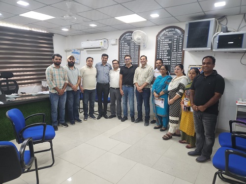 ਮਹੀਨੇ ਦੋਰਾਨ ਲੋਕਾਂ ਨੂੰ ਸਿਹਤ ਸੇਵਾਵਾ ਦੇਣ ਵਾਲੇ ਡਾਕਟਰ ਅਤੇ ਸਟਾਫ ਨੂੰ ਕੀਤਾ ਸਨਮਾਨਿਤ