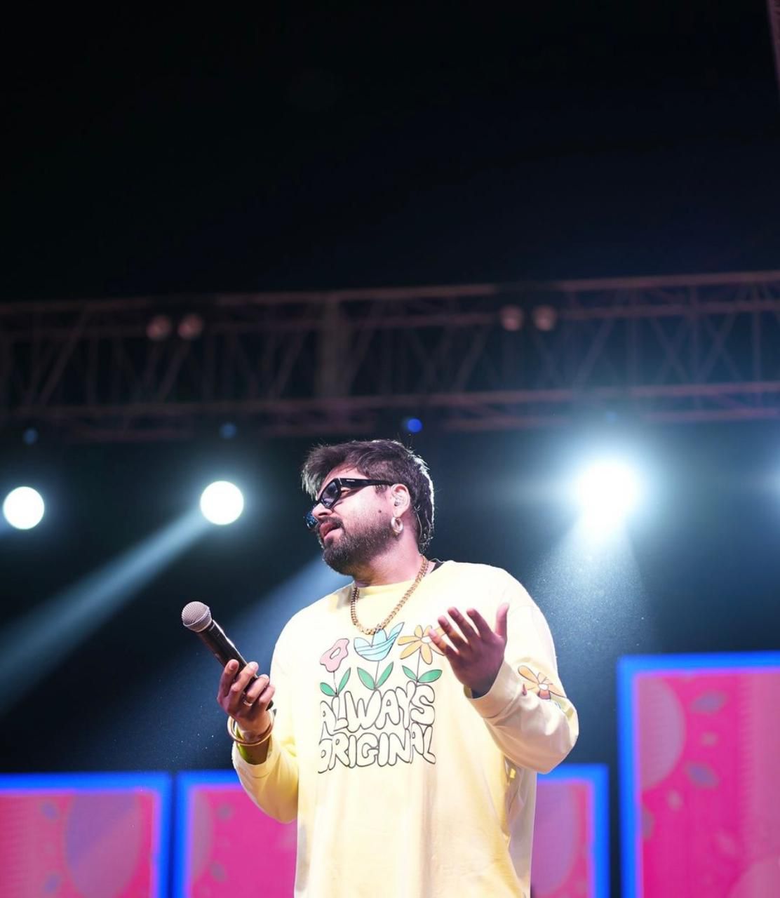 ਨਿੰਜੇ ਦੇ ‘ਆਦਤ’ ਗੀਤ ਨੇ ਸੰਗੀਤਕ ਸ਼ਾਮ ਸਿਖਰ ਤੇ ਪਹੁੰਚਾ ਦਰਸ਼ਕ ਕੀਤੇ ਭਾਵੁਕ