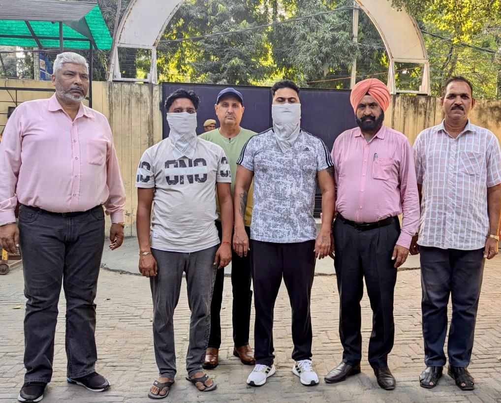 ਪਲਾਟ ਦੇ ਇੰਤਕਾਲ ਬਦਲੇ ਕਿਸ਼ਤਾਂ ਵਿੱਚ 65000 ਰੁਪਏ ਰਿਸ਼ਵਤ ਲੈਣ ਵਾਲਾ ਪਟਵਾਰੀ ਅਤੇ ਉਸਦਾ ਸਾਥੀ ਵਿਜੀਲੈਂਸ ਬਿਊਰੋ ਵੱਲੋਂ ਕਾਬੂ