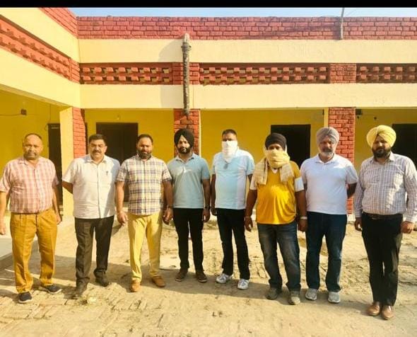 ਵਿਜੀਲੈਂਸ ਬਿਊਰੋ ਵੱਲੋਂ ਪਲਾਟ ਦੇ ਇੰਤਕਾਲ ਬਦਲੇ 50 ਹਜ਼ਾਰ ਰੁਪਏ ਰਿਸ਼ਵਤ ਲੈਂਦਾ ਪਟਵਾਰੀ ਕਾਬੂ