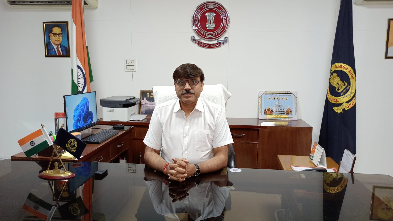 ਦੀਵਾਲੀ ਅਤੇ ਗੁਰਪੁਰਬ ਮੌਕੇ ਪਟਾਕਿਆਂ ਦੀ ਵਿੱਕਰੀ ਲਈ ਜਿ਼ਲ੍ਹਾ ਪ੍ਰਸ਼ਾਸਨ ਵਲੋਂ ਆਰਜੀ ਲਾਇਸੰਸ ਦੇਣ ਲਈ ਅਰਜੀਆਂ ਦੀ ਮੰਗ