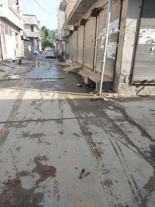 ਜਲਾਲਾਬਾਦ ਦੀ ਅਗਰਵਾਲ ਕਲੋਨੀ ਵਿੱਚ ਕਰਵਾਈ ਗਈ ਸਫਾਈ: ਕਾਰਜ ਸਾਧਕ ਅਫ਼ਸਰ