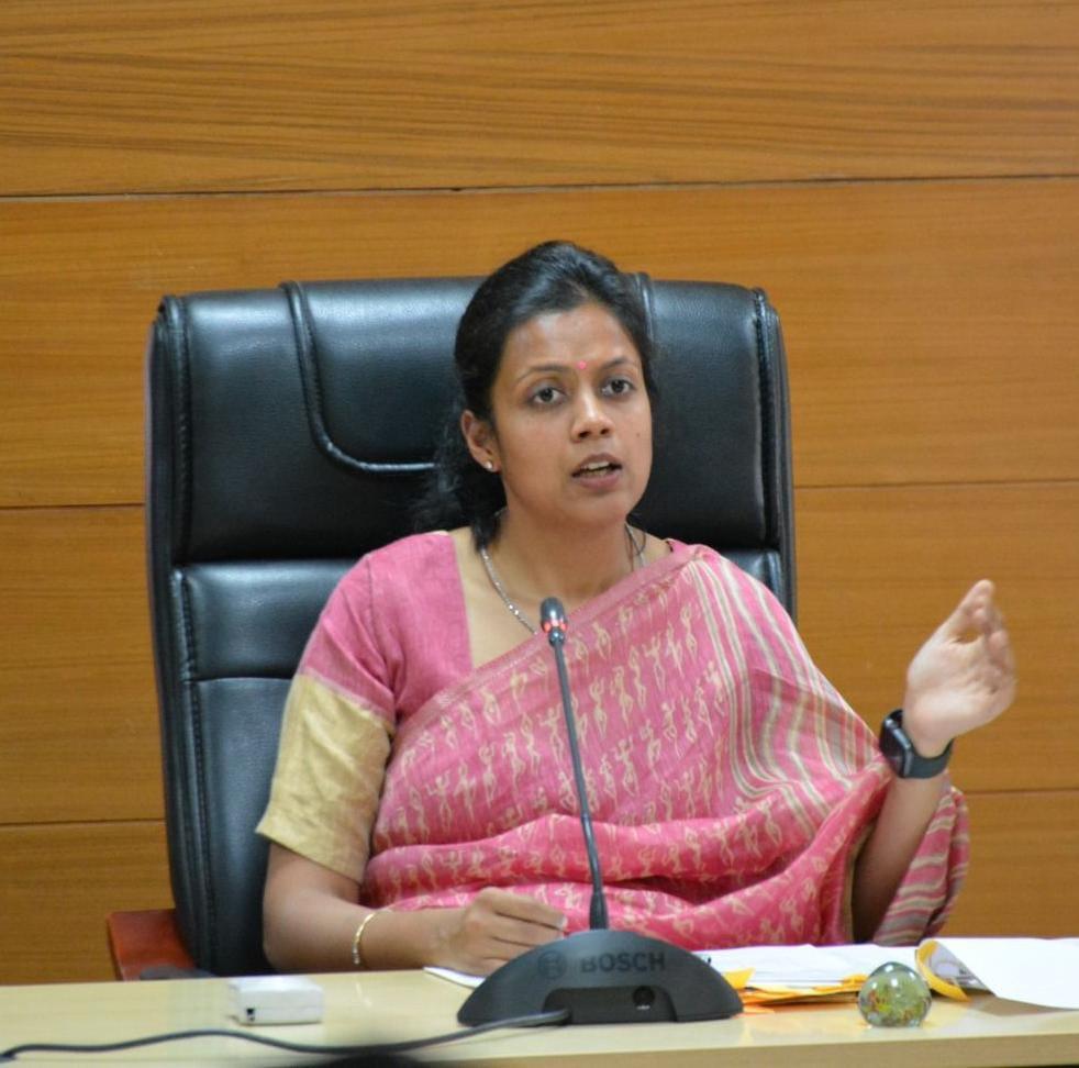 ਮੋਹਾਲੀ ਜ਼ਿਲ੍ਹੇ ਦੀਆਂ ਮੰਡੀਆਂ ਵਿੱਚ ਐਤਵਾਰ ਸ਼ਾਮ ਤੱਕ 1,66,383 ਮੀਟਰਿਕ ਟਨ ਝੋਨੇ ਦੀ ਖਰੀਦ ਹੋਈ-ਡੀ ਸੀ ਆਸ਼ਿਕਾ ਜੈਨ