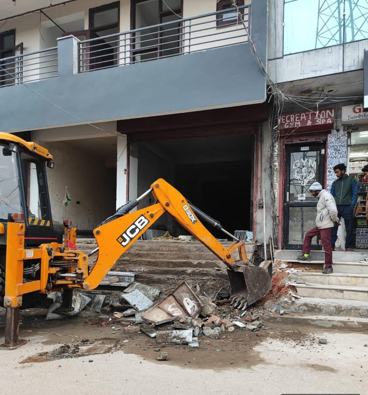 ਨਗਰ ਨਿਗਮ ਮੋਹਾਲੀ ਨੇ ਗੈਰ-ਪ੍ਰਵਾਨਿਤ ਉਸਾਰੀਆਂ ਖਿਲਾਫ ਵਿਆਪਕ ਮੁਹਿੰਮ ਚਲਾਈ