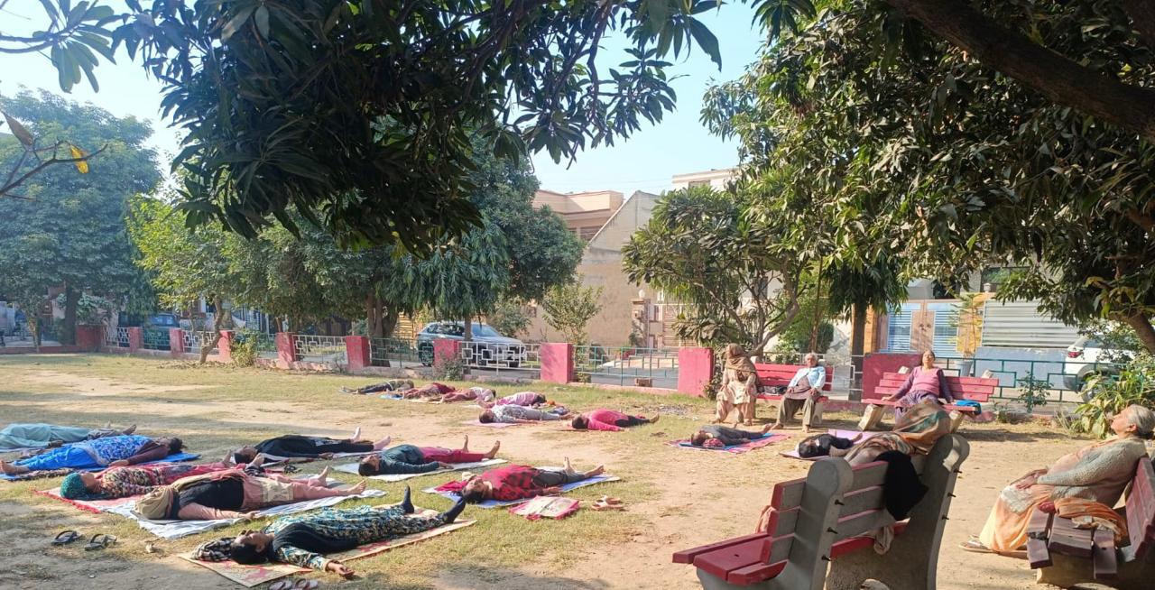 ਯੋਗਾ ਸਰੀਰ ਤੋਂ ਆਲਸ ਨੂੰ ਦੂਰ ਕਰਕੇ ਤਰੋ-ਤਾਜ਼ਾ ਰੱਖਣ ਵਿਚ ਮਦਦ ਕਰਦਾ ਹੈ- ਐਸ.ਡੀ.ਐਮ. ਖਰੜ ਗੁਰਮੰਦਰ ਸਿੰਘ