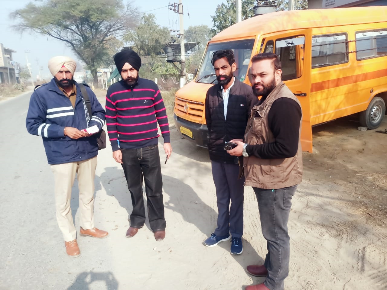 ਸਕੂਲੀ ਬੱਚਿਆਂ ਦੀ ਸੁਰੱਖਿਆ ਨੂੰ ਸੁਨਿਸ਼ਚਿਤ ਕਰਨ ਦੇ ਮੰਤਵ ਨਾਲ ਵੱਖ-ਵੱਖ ਸਕੂਲੀ ਵਾਹਨਾਂ ਦੀ ਚੈਕਿੰਗ ਕੀਤੀ, 14 ਸਕੂਲੀ ਬੱਸਾਂ ਦੇ ਚਲਾਨ ਕੱਟੇ