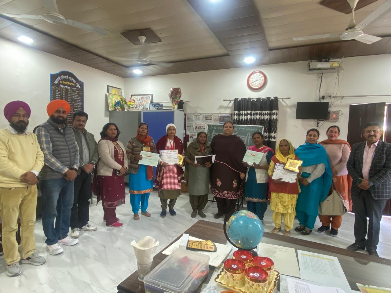 ਸਰਕਾਰੀ ਸਕੂਲਾਂ ਦੇ ਕੁੱਕ/ ਹੈਲਪਰਾਂ ਦੇ ਖਾਣਾ ਬਣਾਉਣ ਦੇ ਮੁਕਾਬਲੇ ਕਰਵਾਏ