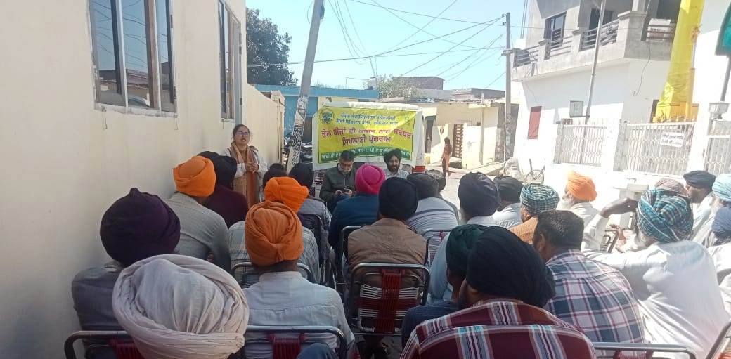 ਕ੍ਰਿਸ਼ੀ ਵਿਗਿਆਨ ਕੇਂਦਰ ਦੇ ਖੇਤੀ ਮਾਹਰਾਂ ਨੇ ਕਿਸਾਨਾਂ ਨੂੰ ਸਰੋਂ ਦੀ ਕਾਸ਼ਤ ਲਈ ਕੀਤਾ ਪ੍ਰੇਰਿਤ