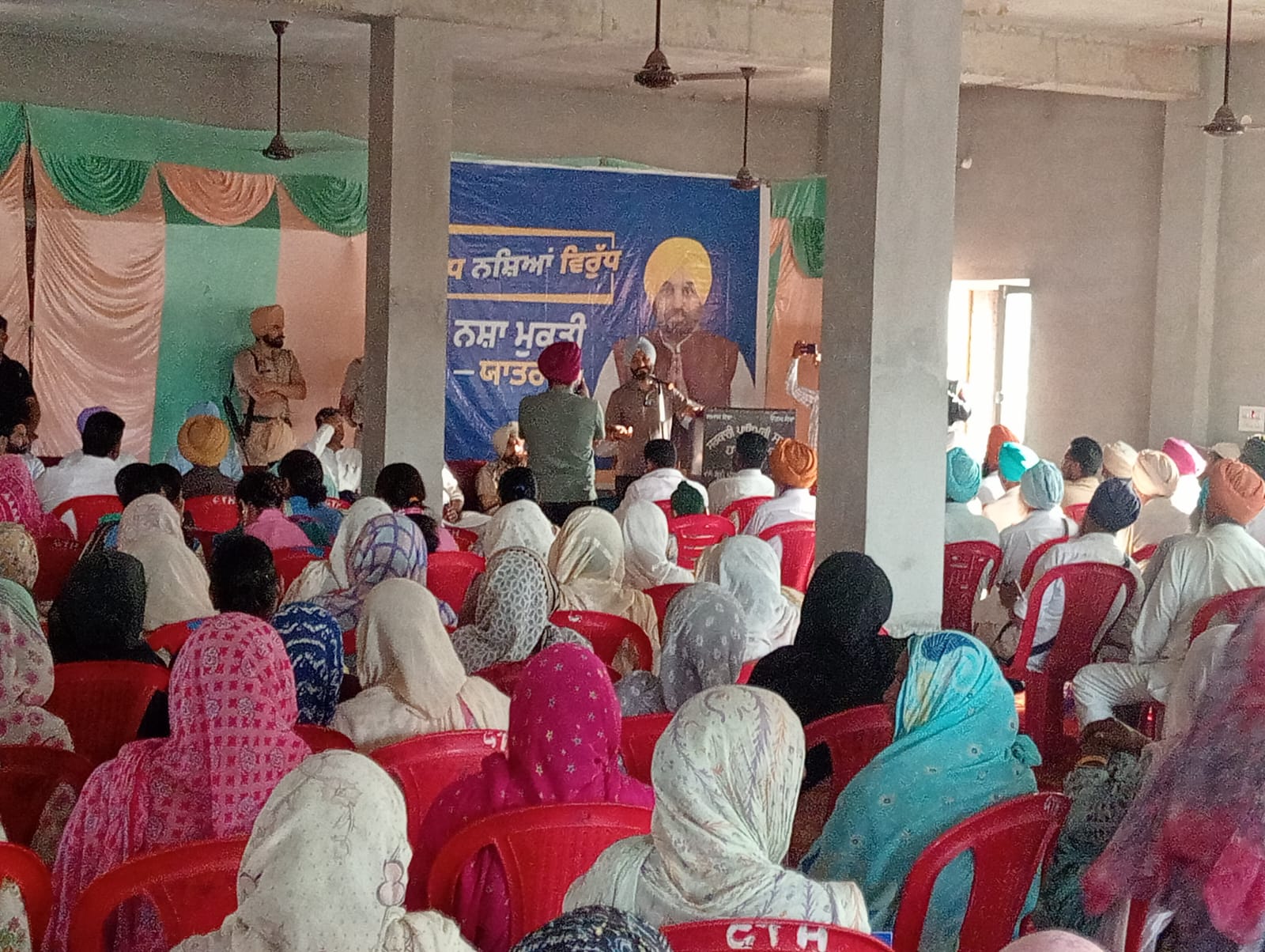 ਪੰਜਾਬ ਸਰਕਾਰ ਵੱਲੋਂ ਯੁੱਧ ਨਸ਼ਿਆਂ ਵਿਰੁੱਧ ਮੁਹਿੰਮ ਅਧੀਨ ਮਿਸਾਲੀ ਕਾਰਵਾਈਆਂ ਦੀ ਲੋਕਾ ਵੱਲੋਂ ਕੀਤੀ ਜਾ ਰਹੀ ਹੈ ਸ਼ਲਾਘਾ