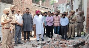 ਯੁੱਧ ਨਸ਼ਿਆਂ ਵਿਰੁੱਧ’: ਮੰਡੀ ਗੋਬਿੰਦਗੜ੍ਹ ਵਿੱਚ ਮਹਿਲਾ ਨਸ਼ਾ ਤਸਕਰਾਂ ਦੀ ਨਾਜਾਇਜ਼ ਉਸਾਰੀ ਢਾਹੀ