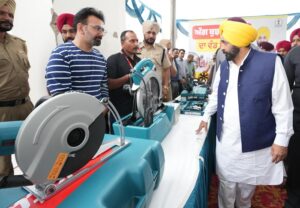 ਹੰਗਾਮੀ ਸਥਿਤੀ ਨਾਲ ਨਜਿੱਠਣ ਲਈ ਭਗਵੰਤ ਮਾਨ ਸਰਕਾਰ ਵੱਲੋਂ ਪੁਖਤਾ ਤਿਆਰੀਆਂ, 47 ਕਰੋੜ ਰੁਪਏ ਦੀ ਲਾਗਤ ਨਾਲ ਅੱਗ ਬੁਝਾਊ ਮਸ਼ੀਨਰੀ ਸਰਹੱਦੀ ਜ਼ਿਲ੍ਹਿਆਂ ‘ਚ ਤਾਇਨਾਤ