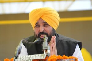 ਪੰਜਾਬ ਨੂੰ ਮਿਲਿਆ ਪਾਣੀਆਂ ਦਾ ਨਵਾਂ ਰਾਖਾ: ਭਗਵੰਤ ਮਾਨ ਨੇ ਕਿਹਾ “ਜੇ ਅਸੀਂ 532 ਕਿਲੋਮੀਟਰ ਸਰਹੱਦ ਦੀ ਰੱਖਿਆ ਕਰ ਸਕਦੇ ਹਾਂ ਤਾਂ ਅਸੀਂ ਆਪਣੇ ਪਾਣੀਆਂ ਦੀ ਵੀ ਰਾਖੀ ਕਰ ਸਕਦੇ ਹਾਂ”