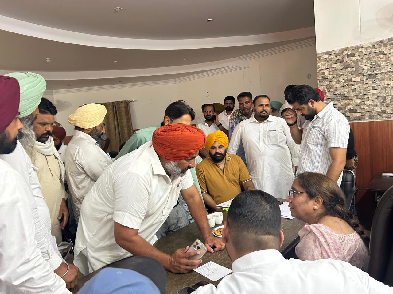 ਕੈਬਨਿਟ ਮੰਤਰੀ ਡਾ. ਬਲਜੀਤ ਕੌਰ ਨੇ ਮਲੋਟ ਹਲਕੇ ਦੇ ਲੋਕਾਂ ਦੀਆਂ ਸਮੱਸਿਆਵਾਂ ਸੁਣੀਆਂ