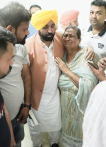 ਮੁੱਖ ਮੰਤਰੀ ਨੇ ਸਮਾਣਾ ਪਹੁੰਚ ਕੇ ਪੀੜਤ ਪਰਿਵਾਰਾਂ ਨਾਲ ਦੁੱਖ ਵੰਡਾਇਆ