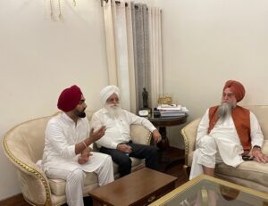 ਪੰਜਾਬ ਵਿਧਾਨ ਸਭਾ ਸਪੀਕਰ ਨੇ ਸ੍ਰੀ ਗੁਰੂ ਤੇਗ ਬਹਾਦਰ ਜੀ ਦੀ 350ਵਾਂ ਸ਼ਹੀਦੀ ਦਿਵਸ ਮਨਾਉਣ ਦੇ ਸਬੰਧ ਵਿੰਚ ਸੁਝਾਅ ਪ੍ਰਾਪਤ ਕਰਨ ਲਈ ਪ੍ਰੋਫੈਸਰਾਂ ਅਤੇ ਪੰਜਾਬੀ ਅਦਾਕਾਰਾਂ ਨਾਲ ਮੀਟਿੰਗ ਕੀਤੀ