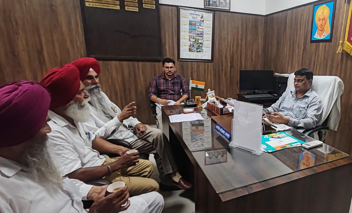 ਪ੍ਰਸ਼ਾਸਨ ਆਜ਼ਾਦੀ ਘੁਲਾਟੀਆਂ ਅਤੇ ਉਨ੍ਹਾਂ ਦੇ ਪਰਿਵਾਰਾਂ ਦੀ ਭਲਾਈ ਲਈ ਹਰ ਸਮੇਂ ਤਿਆਰ – ਰਾਕੇਸ਼ ਪ੍ਰਕਾਸ਼