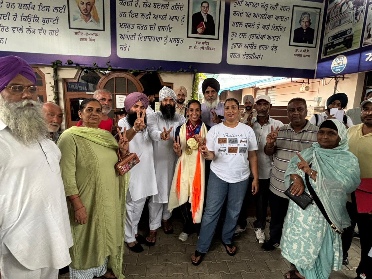 ਵਰਲਡ ਪੁਲਿਸ ਐਂਡ ਫਾਇਰ ਜੇਮਜ਼ ‘ਚ ਦੇਸ਼ ਦਾ ਨਾਂਅ ਰੋਸ਼ਨ ਕਰਨ ਵਾਲੀ ਰਜਨੀ ਦਾ ਡਿਪਟੀ ਸਪੀਕਰ ਰੌੜੀ ਵੱਲ਼ੋਂ ਵਿਸ਼ੇਸ਼ ਸਨਮਾਨ