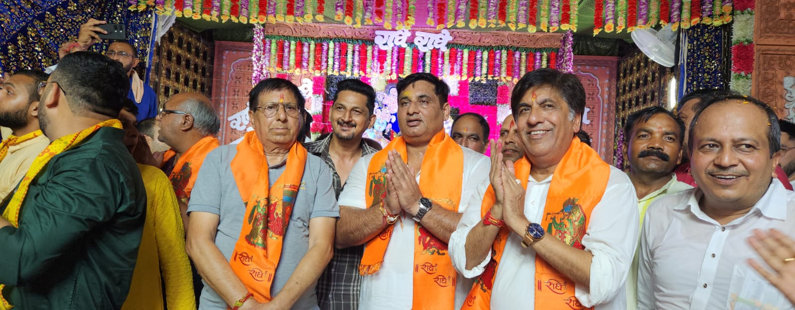 ਵਿਧਾਇਕ ਬ੍ਰਮ ਸ਼ੰਕਰ ਜਿੰਪਾ ਜਨਮ ਅਸ਼ਟਮੀ ਮੌਕੇ ਵੱਖ ਵੱਖ ਮੰਦਰਾਂ ‘ਚ ਹੋਏ ਨਤਮਸਤਕ